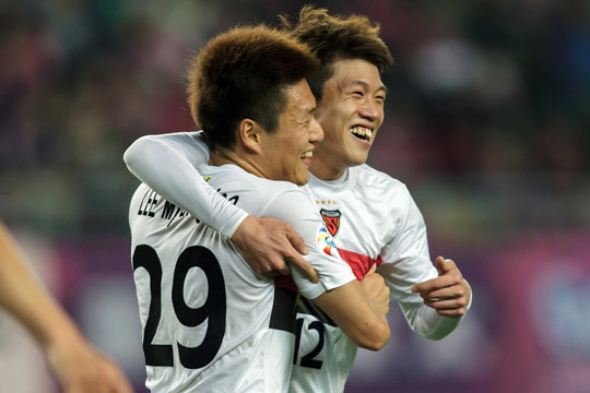 전반기 최고의 투톱이었던 이명주와 김승대