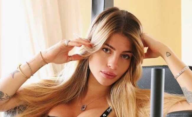 사진=나스티 SNS, 아레아 나폴리