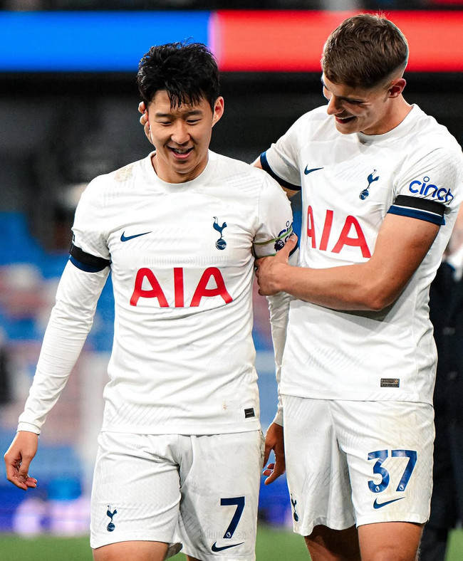 사진=판 더 펜 SNS