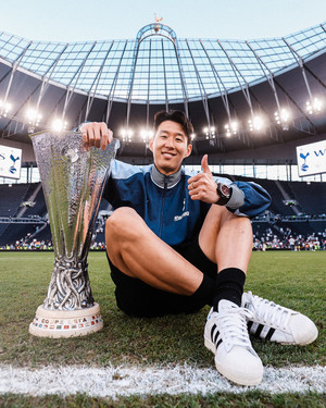 손흥민, 반박불가 GOAT+레전드가 됐다...토트넘도 인정! 공식 SNS에 “True Legend”