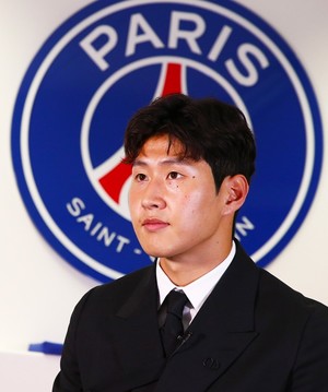 "이강인은 못한 적이 없다", "PSG 핵심 선수로 우뚝"...리옹전 활약에 보... - 뉴스 썸네일 이미지